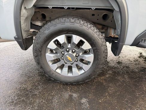 Certified 2024 Chevrolet Silverado 2500 LT w/ All Star Edition image 32