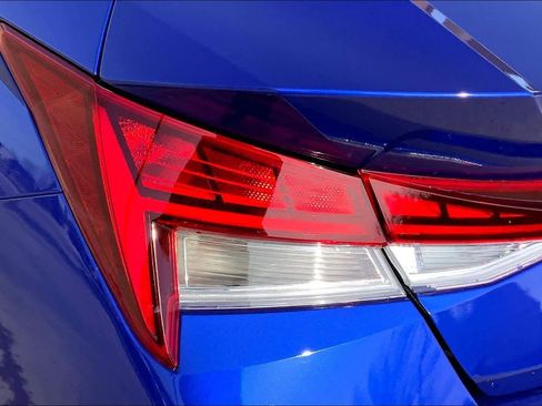 Used 2026 Hyundai Elantra Limited image 28