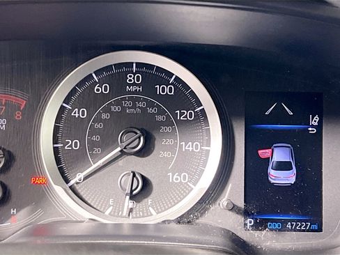 Used 2022 Toyota Corolla LE FWD image 22