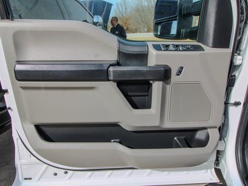 Used 2017 Ford F350 XL image 11