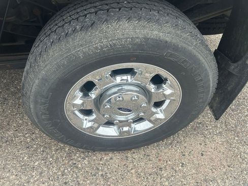 Used 2012 Ford F250 Lariat w/ Chrome Pkg RWD image 9