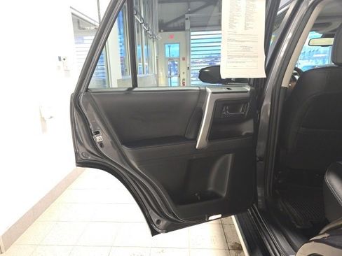 Used 2023 Toyota 4Runner SR5 Premium image 20