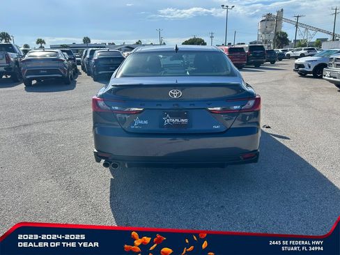 Used 2026 Toyota Camry SE FWD image 5
