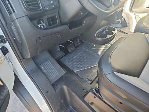 New 2026 RAM ProMaster 2500 w/ Convenience Group image 14