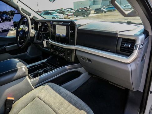 Used 2025 Ford F250 XLT w/ FX4 Off-Road Package AWD/4WD image 15