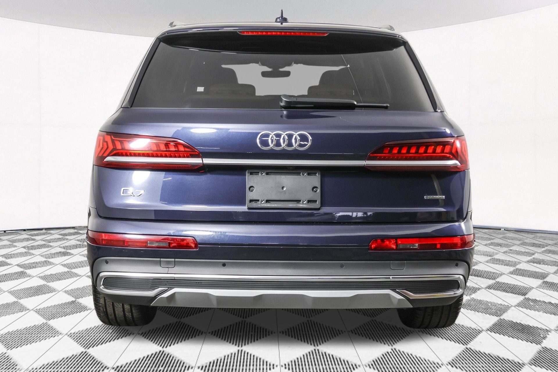 Used 2023 Audi Q7 2.0T Premium w/ Convenience Package AWD/4WD image 16