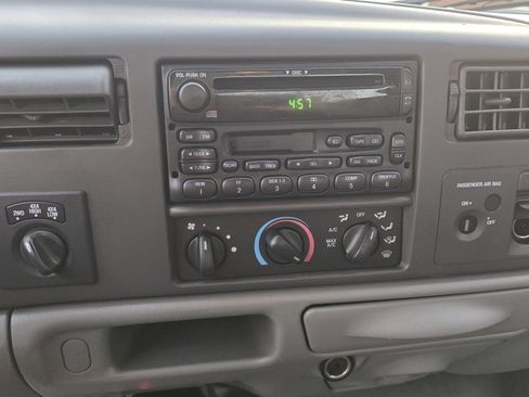 Used 2004 Ford F250 Lariat image 16