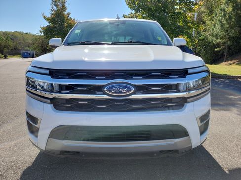 Used 2022 Ford Expedition Limited image 23