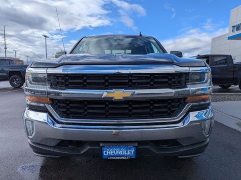 Used 2018 Chevrolet Silverado 1500 LT w/ All Star Edition image 5