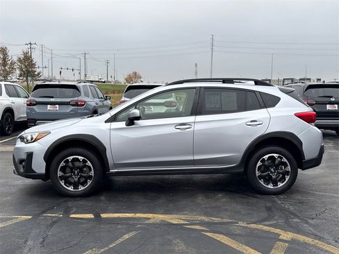 Used 2023 Subaru Crosstrek 2.0i Premium image 6