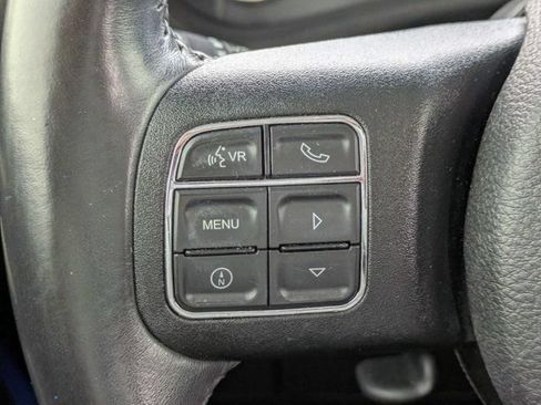 Used 2015 Jeep Wrangler Unlimited Rubicon w/ Connectivity Group AWD/4WD image 23