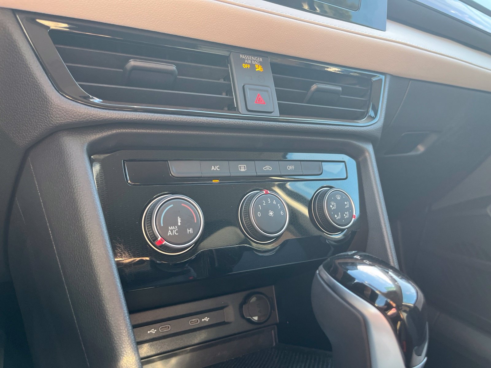 Certified 2025 Volkswagen Taos S FWD image 24