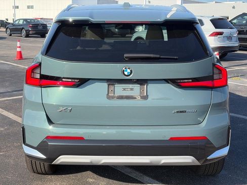 Used 2025 BMW X1 xDrive28i w/ Technology Package AWD/4WD image 3