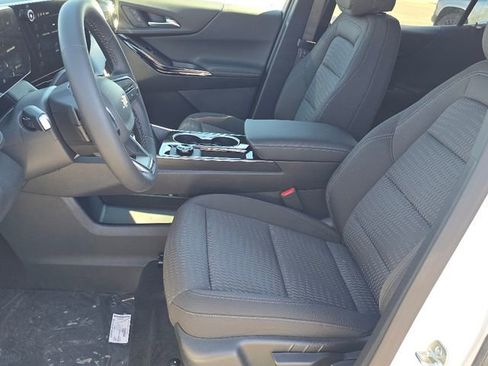 New 2026 Chevrolet Equinox LT image 18