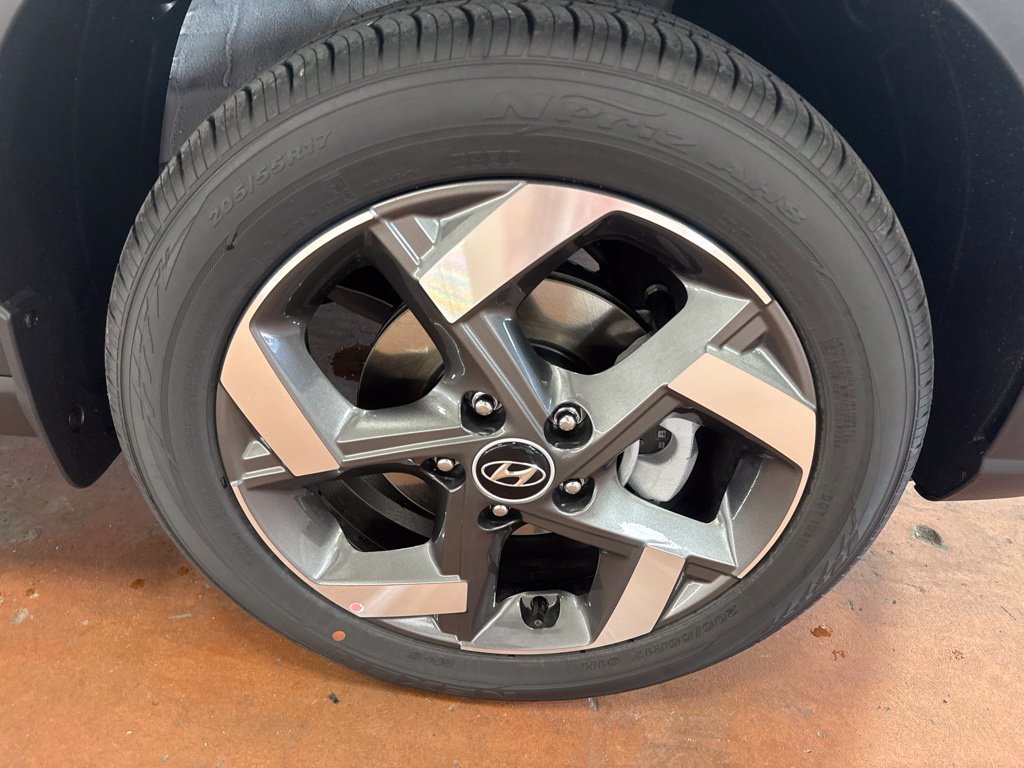 New 2026 Hyundai Venue SEL FWD image 11