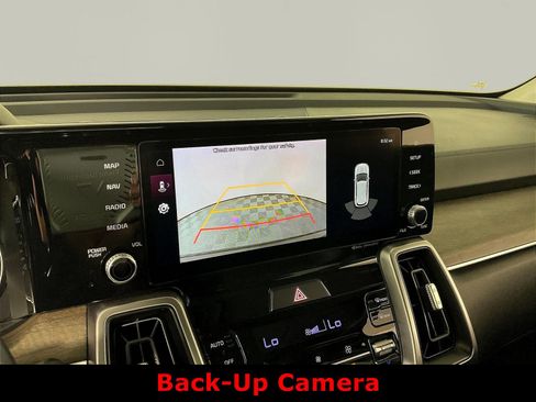 Used 2023 Kia Sorento S w/ Panoramic Sunroof Package AWD/4WD image 10