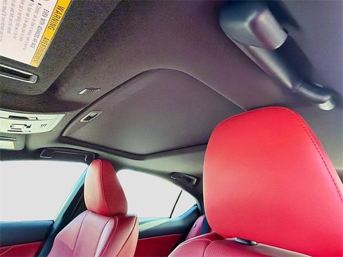 Used 2022 Lexus IS 350 F Sport image 25