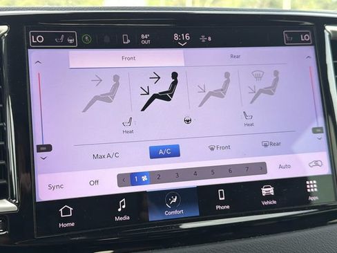 Used 2023 Chrysler Pacifica Touring-L FWD image 32