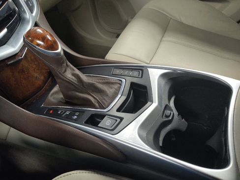 Used 2014 Cadillac SRX Performance w/ Driver Awareness Package image 26