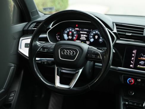 Used 2022 Audi Q3 2.0T Premium Plus w/ Premium Plus Package AWD/4WD image 27