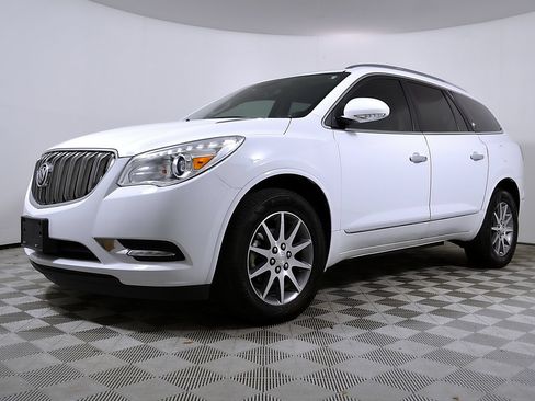 Used 2017 Buick Enclave Leather FWD image 3