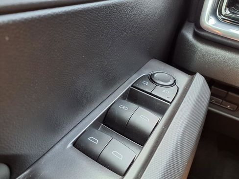 New 2026 GMC Canyon Elevation w/ Convenience Package image 13