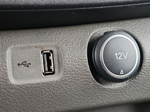 Used 2020 Ford Transit 250 Low Roof image 23