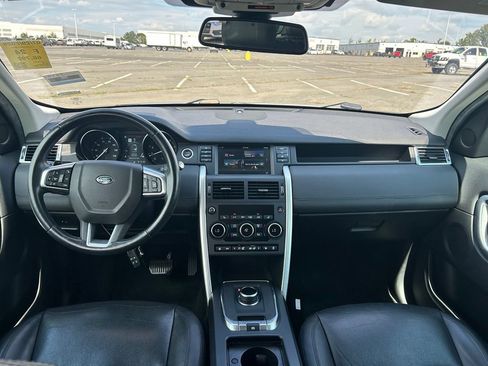 Used 2019 Land Rover Discovery Sport HSE AWD/4WD image 19