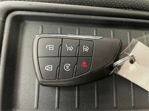 Used 2021 Chevrolet Tahoe Premier w/ Premium Package image 25