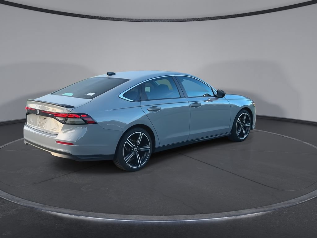 Used 2024 Honda Accord Sport image 8