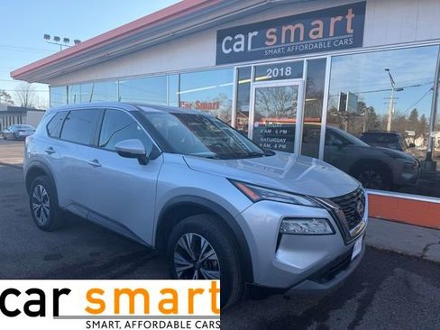 Used 2022 Nissan Rogue SV image 1