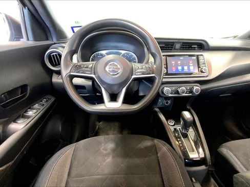 Used 2018 Nissan Kicks S FWD image 14