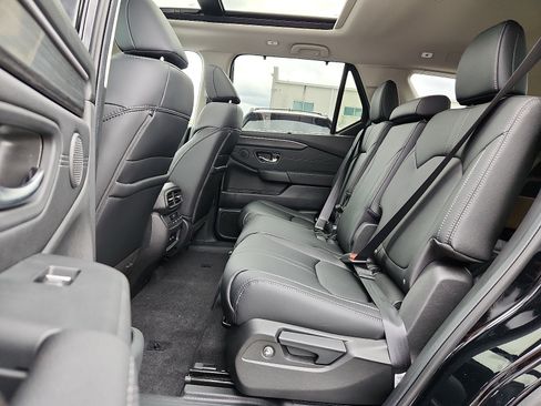 New 2026 Honda Pilot Touring image 6