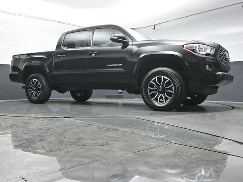 Used 2023 Toyota Tacoma TRD Sport w/ Advanced Technology Package AWD/4WD image 28