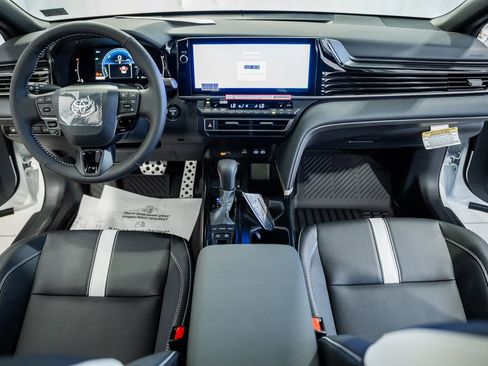 New 2026 Toyota Camry SE image 17