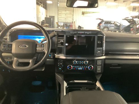 Used 2024 Ford F250 Lariat AWD/4WD image 18