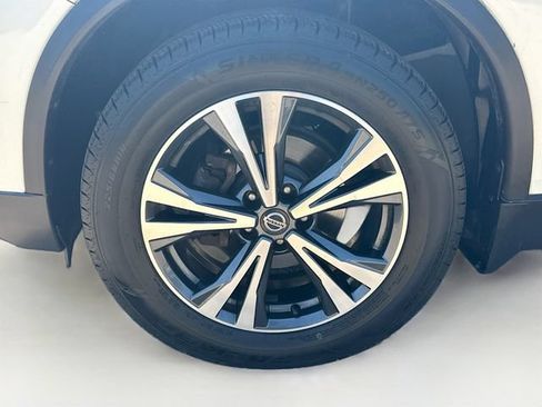 Used 2017 Nissan Rogue SL w/ SL Premium Package AWD/4WD image 40