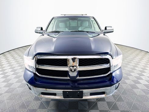 Used 2017 RAM 1500 Classic SLT image 2