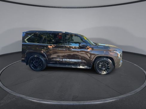 Used 2023 Toyota Sequoia SR5 w/ SR5 Premium Package image 17