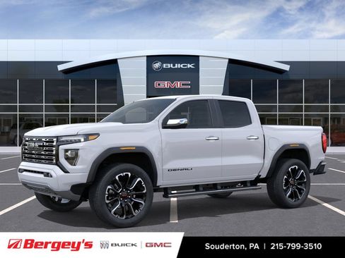 New 2026 GMC Canyon Denali w/ LPO, Black Badging Package AWD/4WD image 3