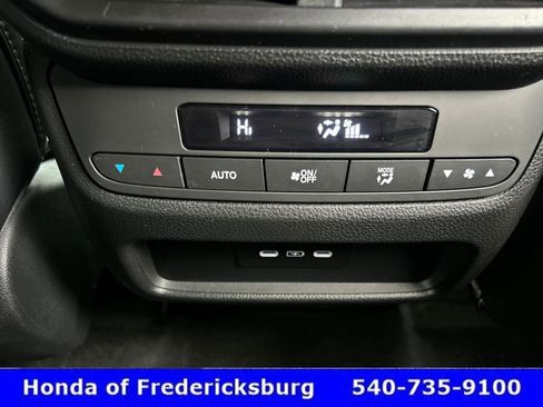 Certified 2025 Honda Pilot Touring image 41