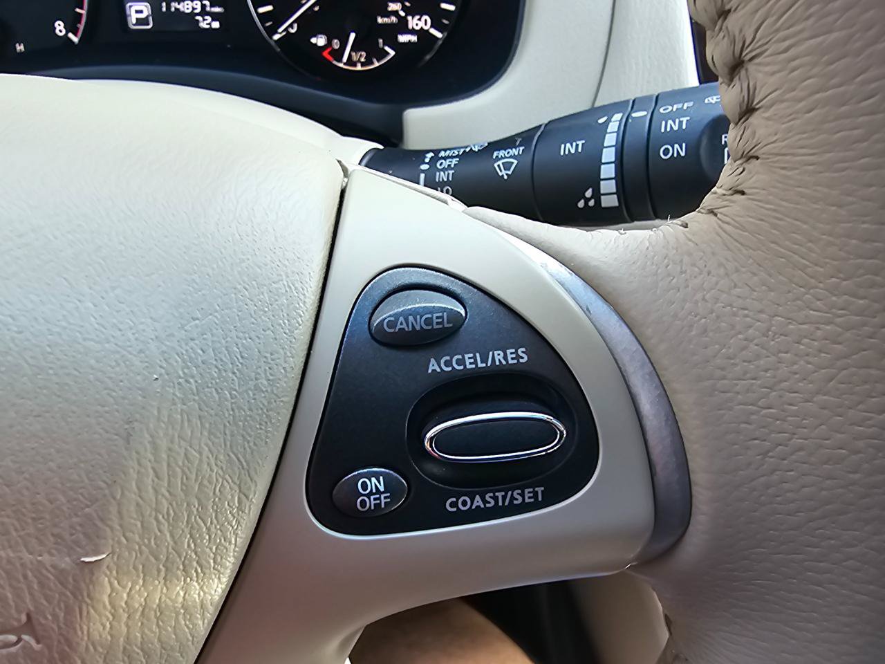 Used 2014 Nissan Pathfinder Platinum w/ Platinum Premium Package FWD image 40