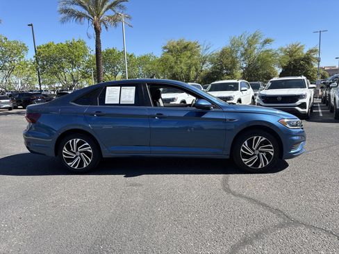 Used 2021 Volkswagen Jetta SEL image 5