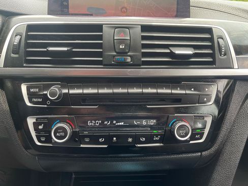 Used 2018 BMW 328d xDrive Sedan AWD/4WD image 20