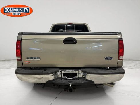Used 2005 Ford F250 XL image 6