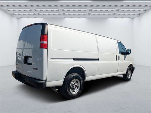 Used 2023 GMC Savana 2500 Extended w/ Driver Convenience Package image 3