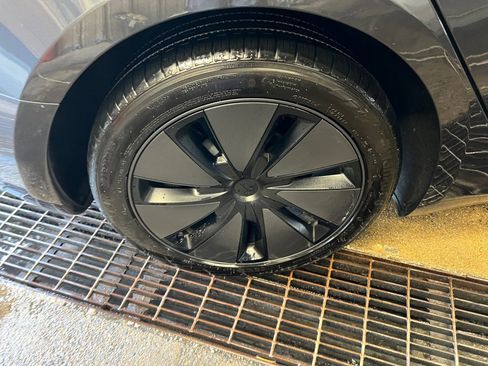 Used 2025 Tesla Model 3 Long Range image 27