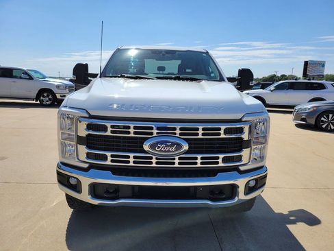 Used 2023 Ford F350 XLT w/ FX4 Off-Road Package AWD/4WD image 8