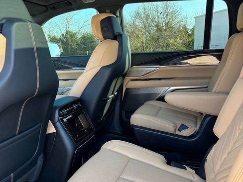 New 2025 Cadillac Escalade IQ Luxury 2 image 20