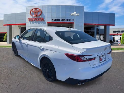 Used 2025 Toyota Camry SE w/ Multimedia Upgrade Package image 8